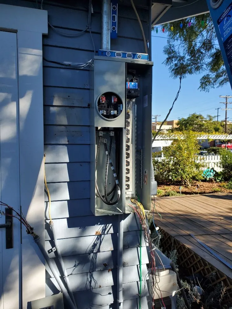 Slide of US Electric Contractor