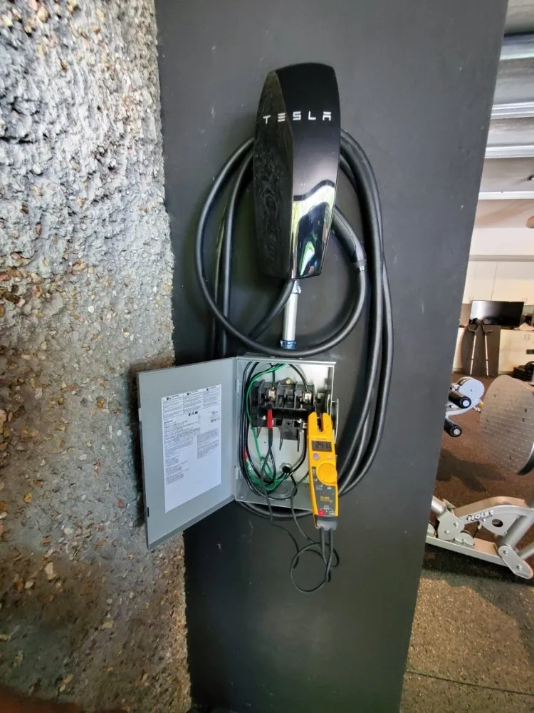 Slide of US Electric Contractor