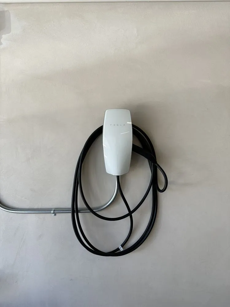 Certified emergency electrical service in San Fernando Valley, CA by USA Builders Group