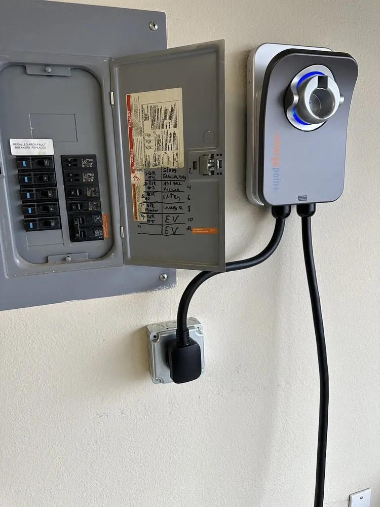 Emergency electrical repair in San Fernando Valley, CA by USA Builders Group