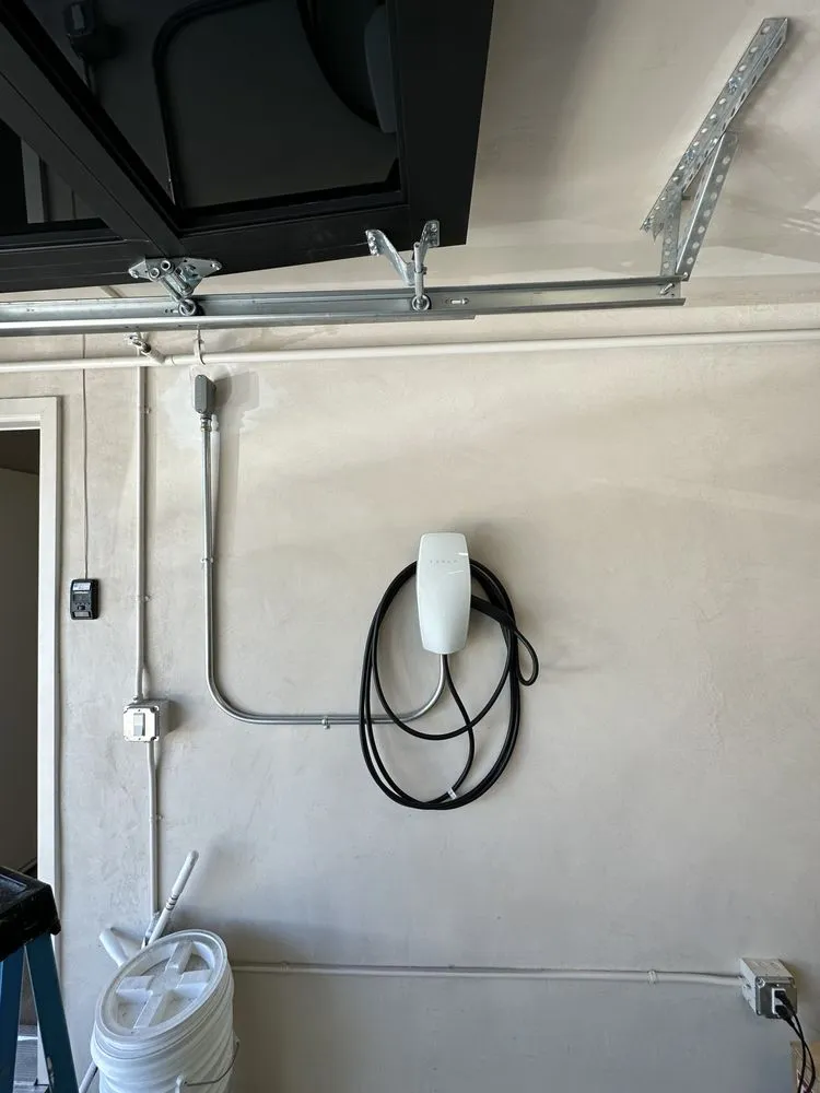 Licensed electrical repair in San Fernando Valley, CA by USA Builders Group