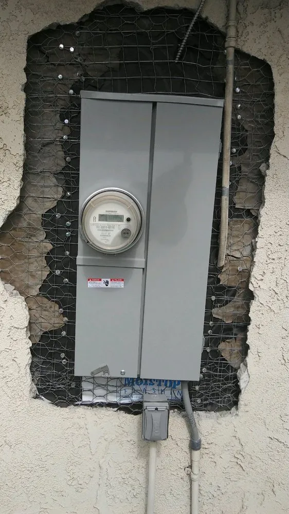 Certified electrical service for homes in wiring installation, by