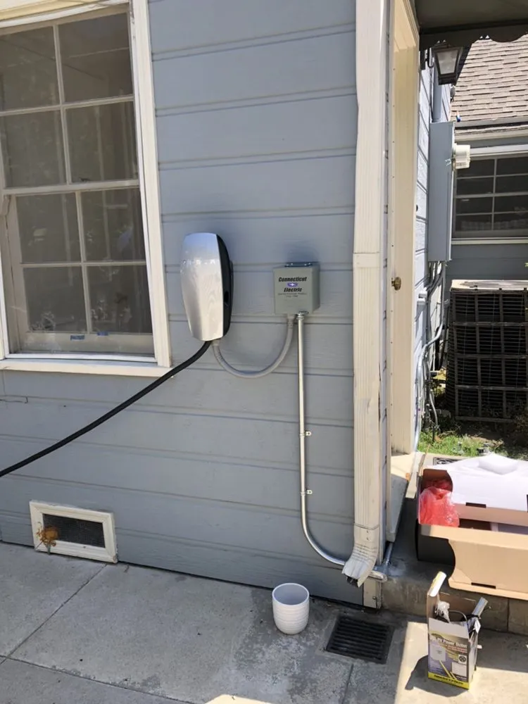 Certified electrician providing panel upgrade in ,