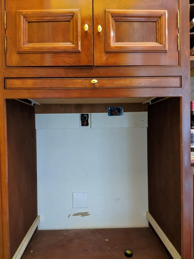 Slide of Usilton Electric