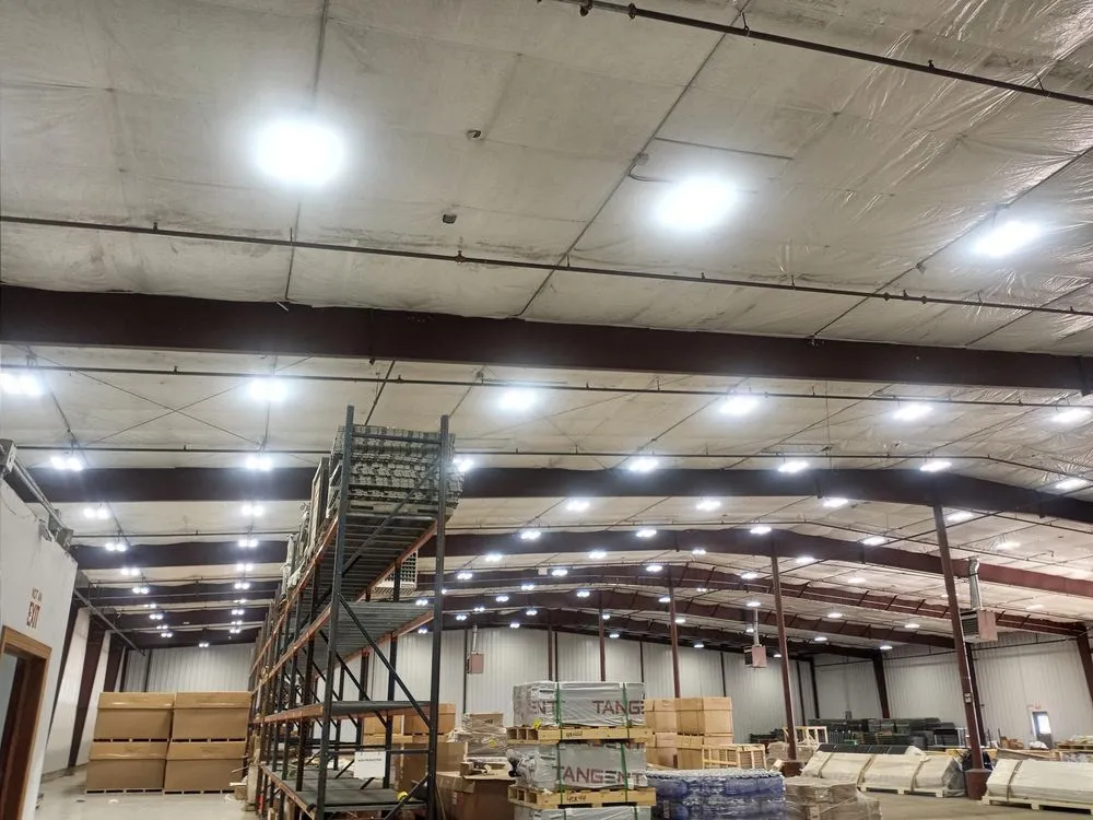 Reliable electrician providing outlet and switch repair in Knoxville, GA - Utility Tex