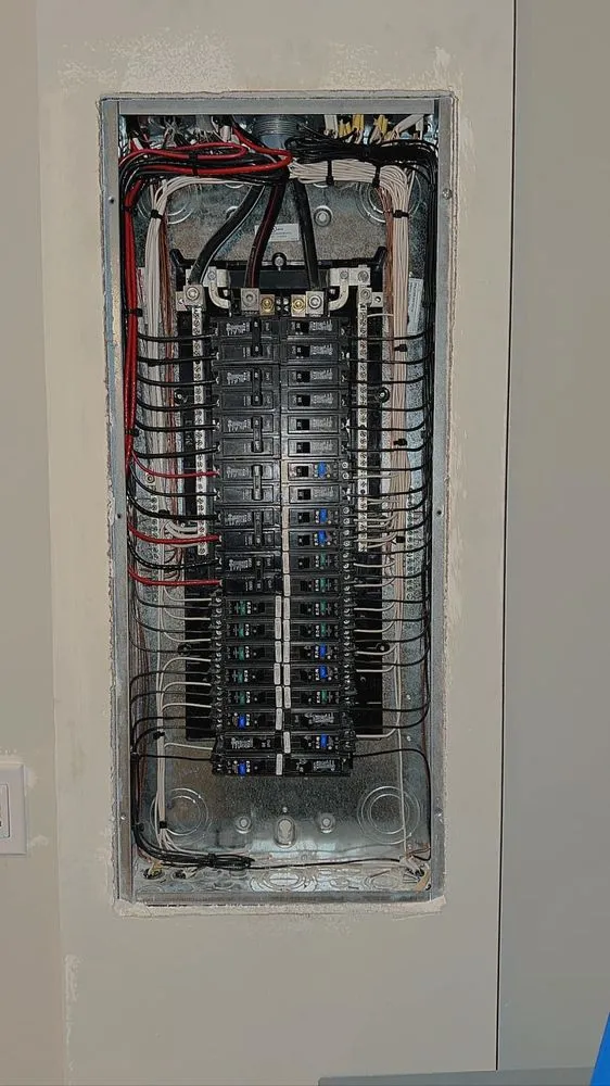 Reliable outlet and switch repair in Knoxville, GA by Utility Tex