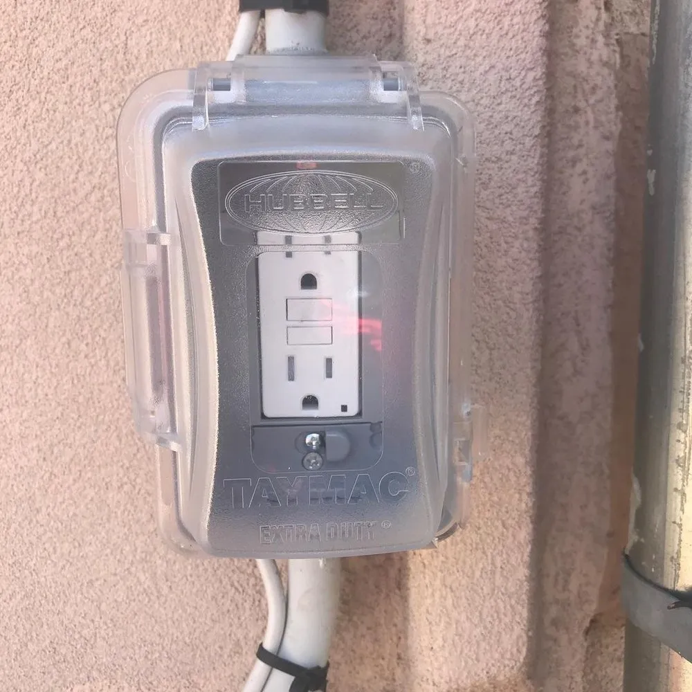 Expert electrician providing emergency electrical service in Flushing, NY - Utopia Electrical Services