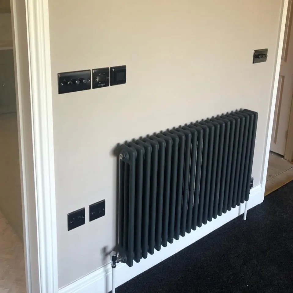 Slide of Utopian Emergency Electrician