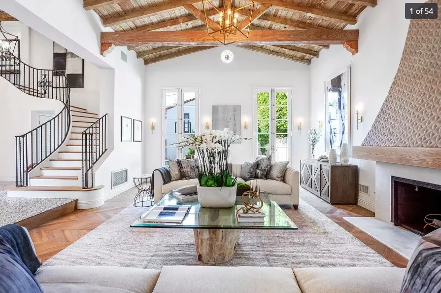 Professional lighting installation service in Newhall, CA - Uturi Electric