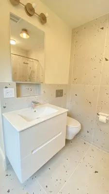 V & Roger Construction