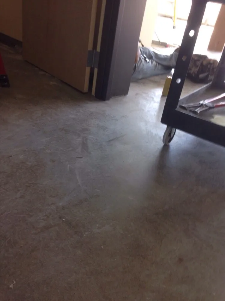 Slide of V Pizzo Electric