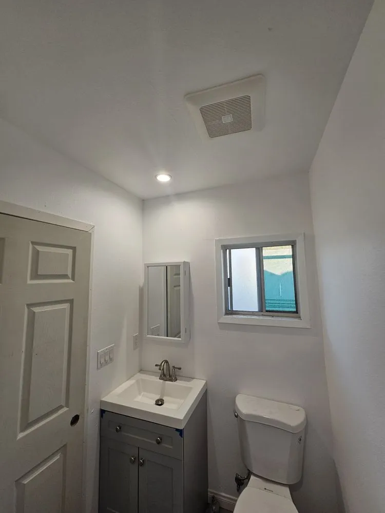 Reliable electrician providing panel upgrade in North Hills, CA - V-Teg Electrical