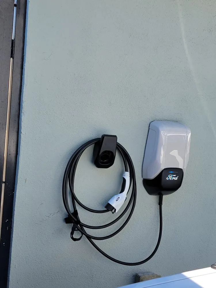 Affordable circuit breaker repair experts serving North Hills, CA - V-Teg Electrical
