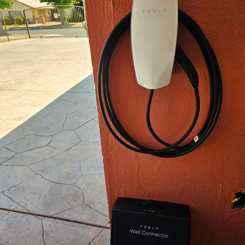 Professional outlet and switch repair experts serving North Hills, CA - V-Teg Electrical