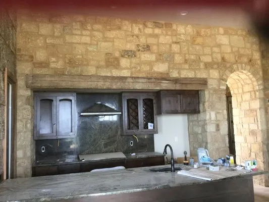 V V Alamo Electrical Logo