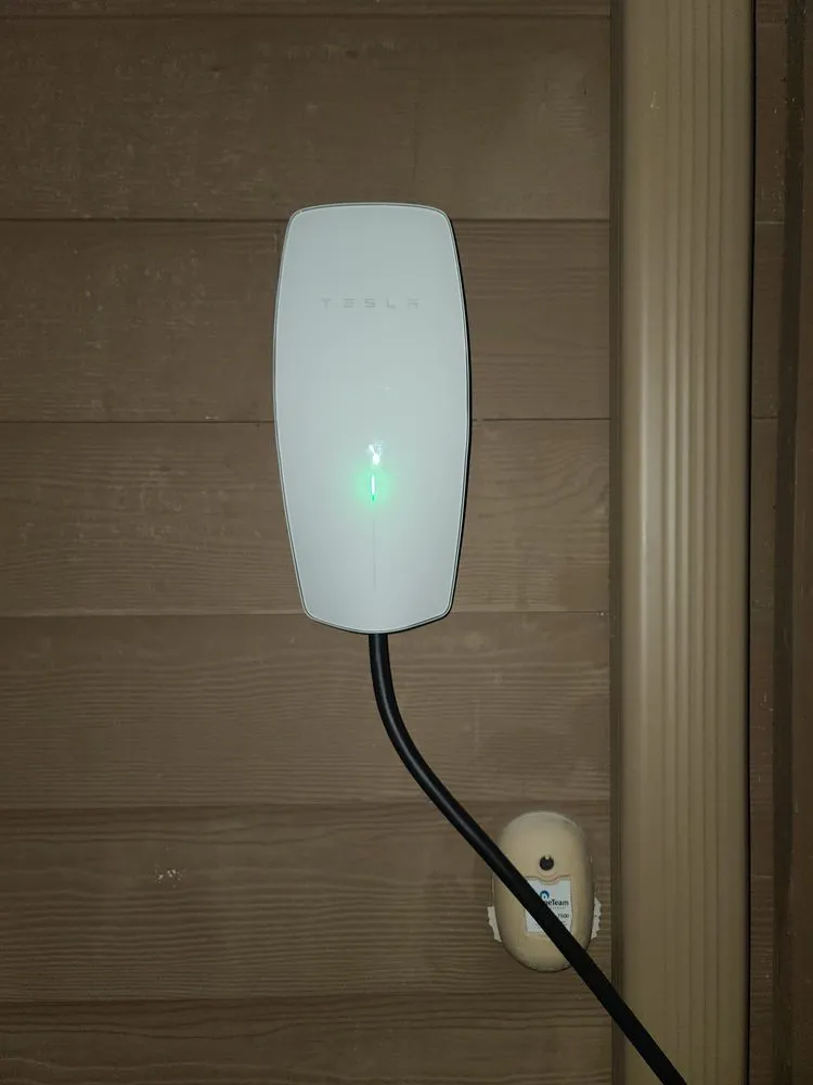 Slide of VA Electrical Solutions