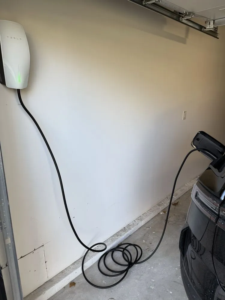 Slide of Vaccarella Electrical Services