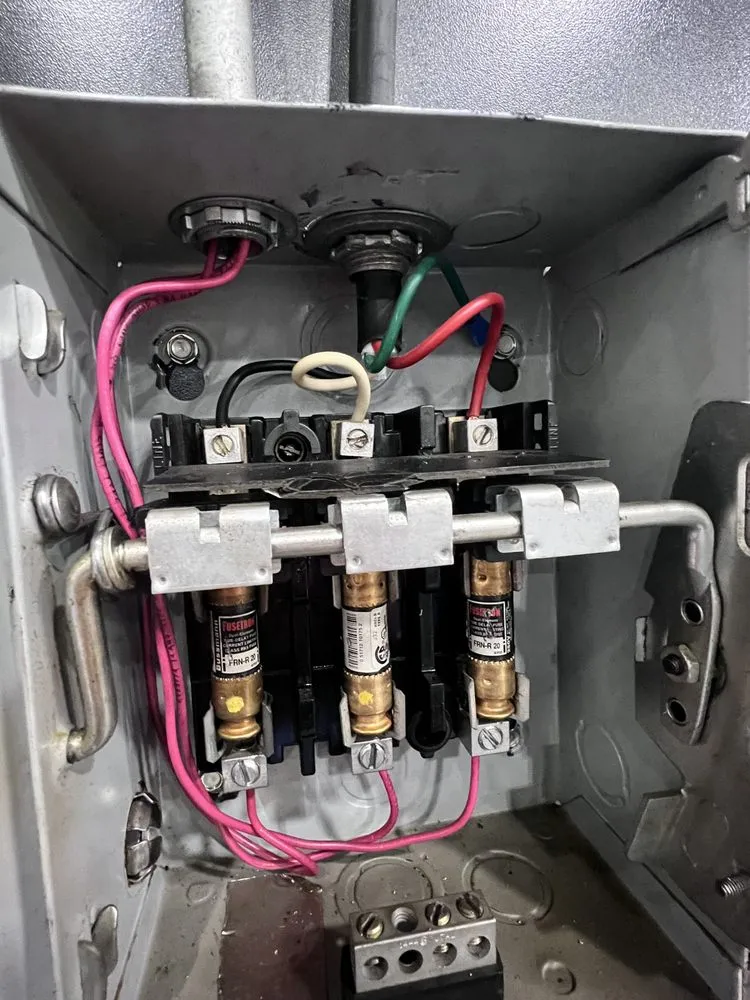 Slide of Valen Electric