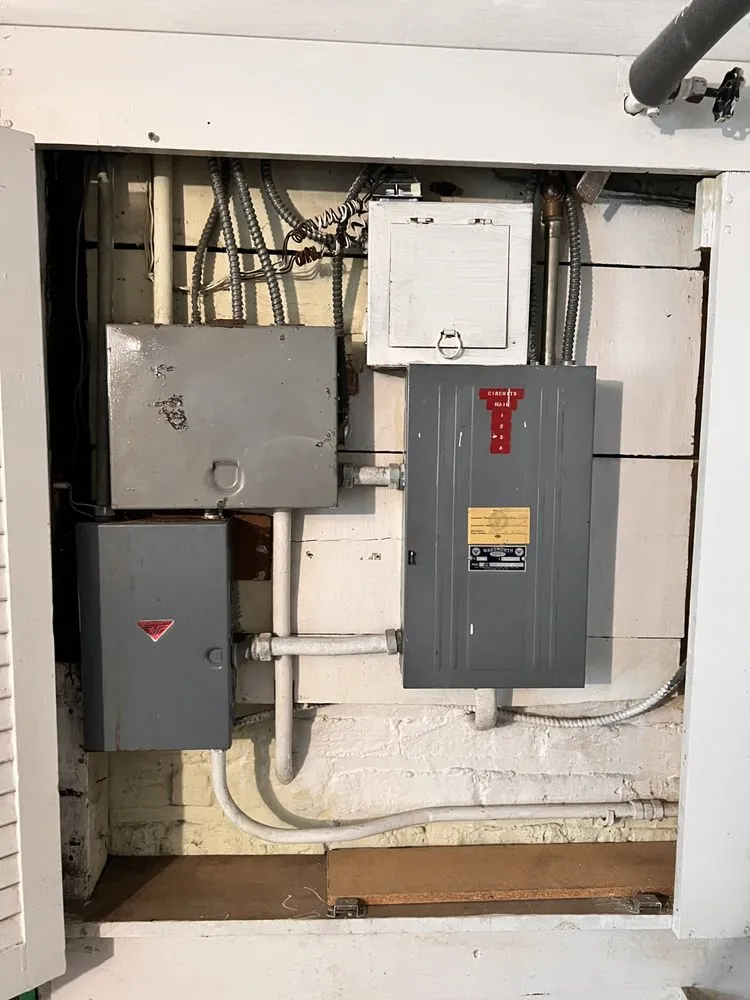 Slide of Valen Electric