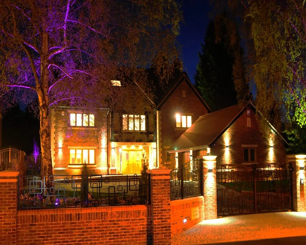 Expert emergency electrical service service in , - Valencia Best Electricians