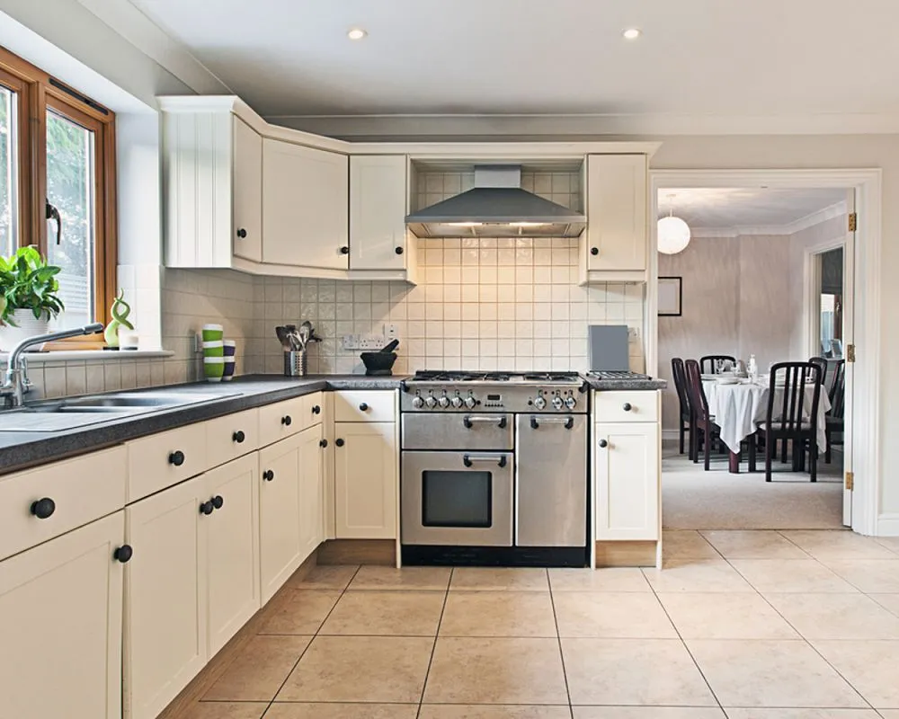 Slide of Valencia Best Electricians