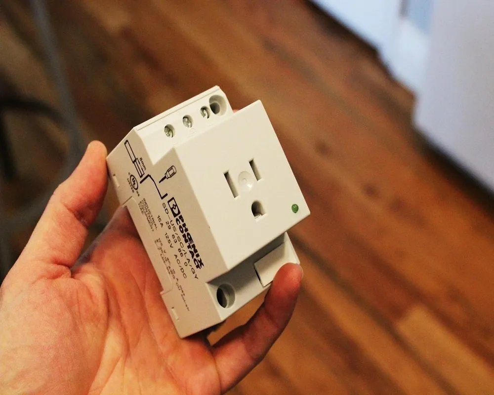 Slide of Valencia Best Electricians