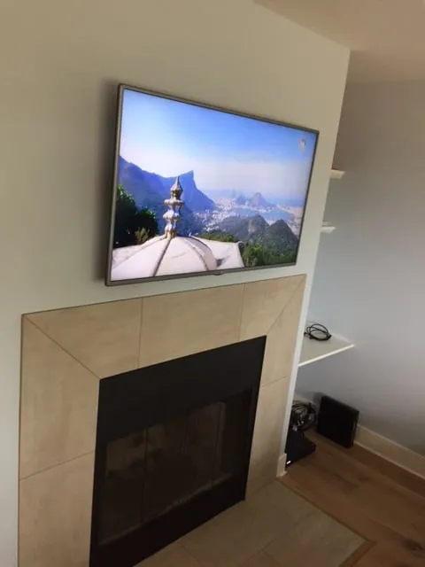 Slide of Valencia Electric