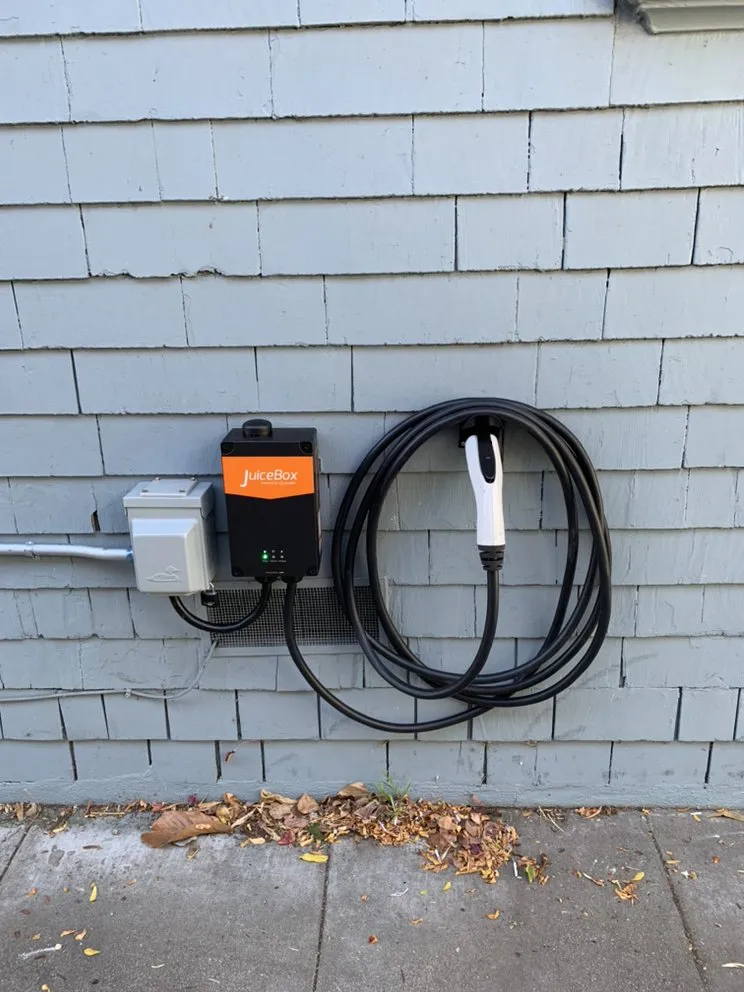 Slide of Valencia Electric