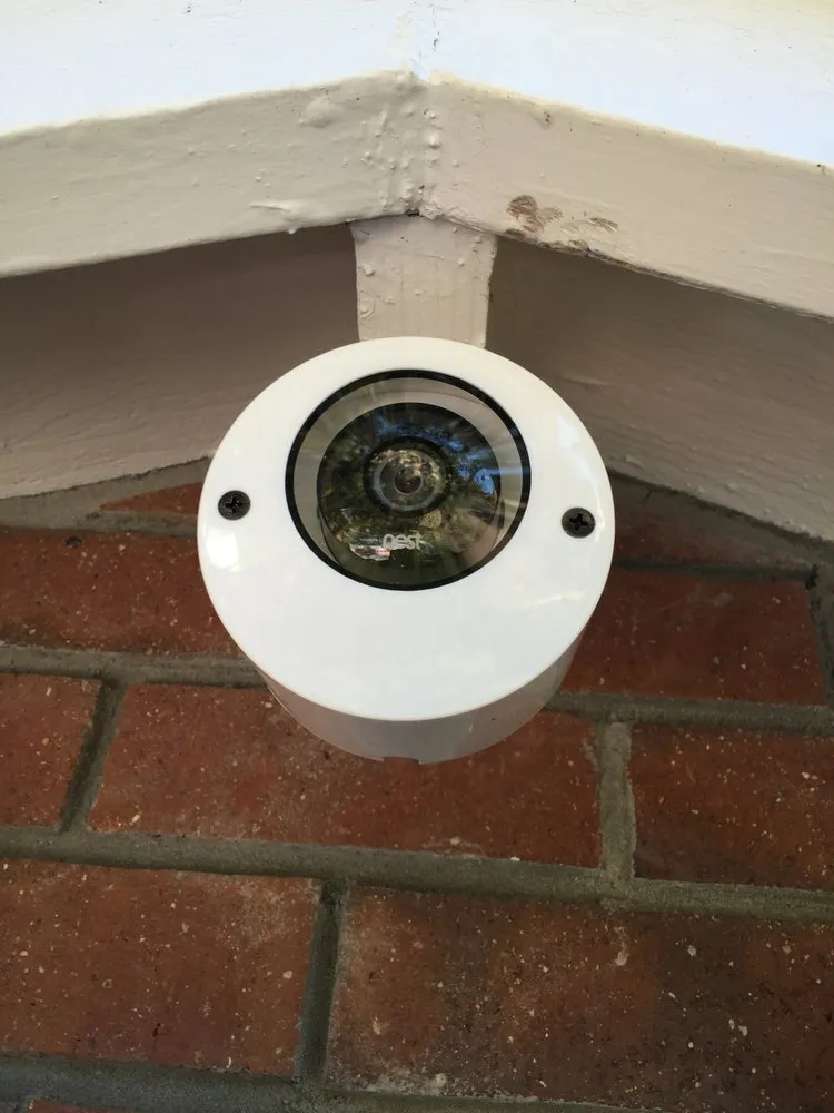 Affordable emergency electrical service in ,  by Valencia Electric