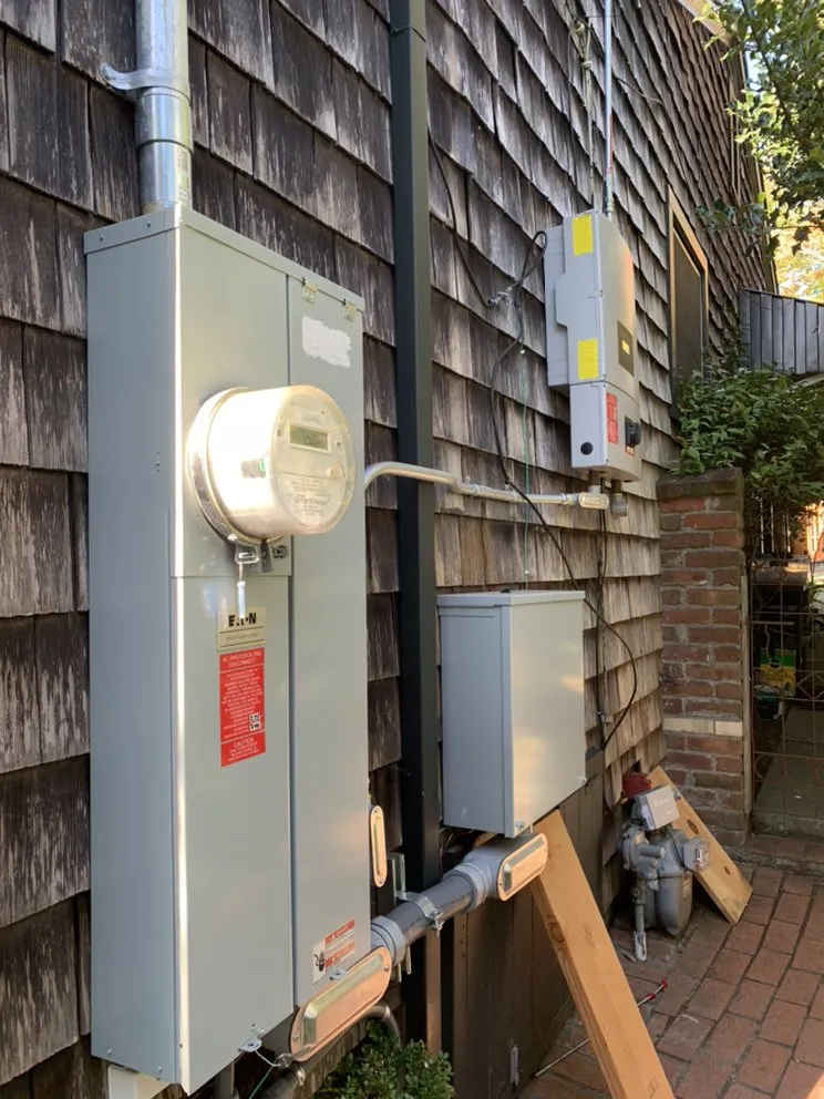 Slide of Valencia Electric