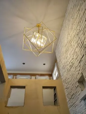 Valencia Electric Logo