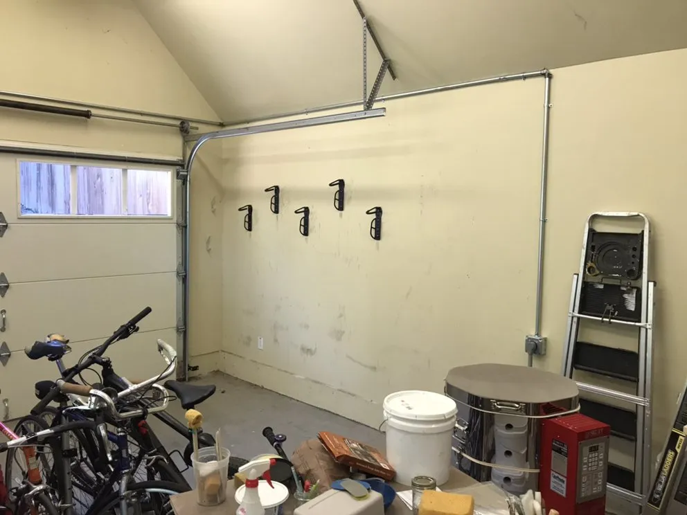 Slide of Valiant Construction