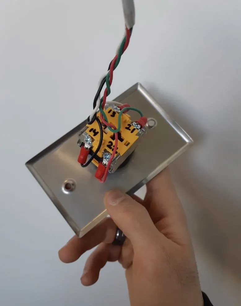 Slide of Valiant Construction