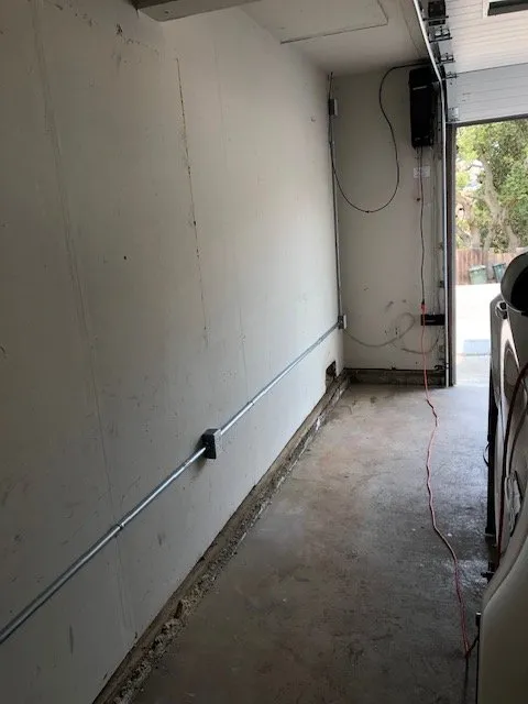 Slide of Valiant Construction