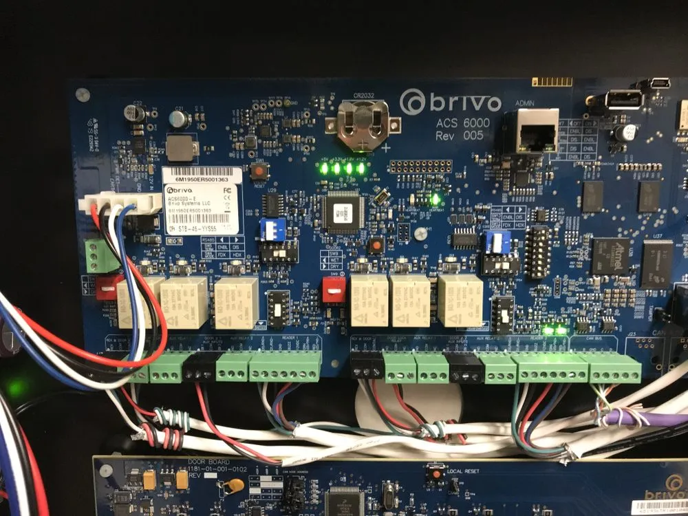 Affordable outlet and switch repair in , by Valiant Construction