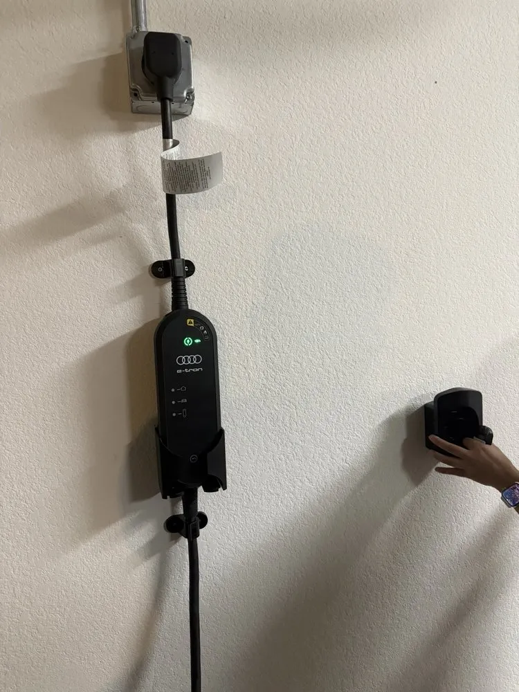 Slide of Valle Verde Services Electric