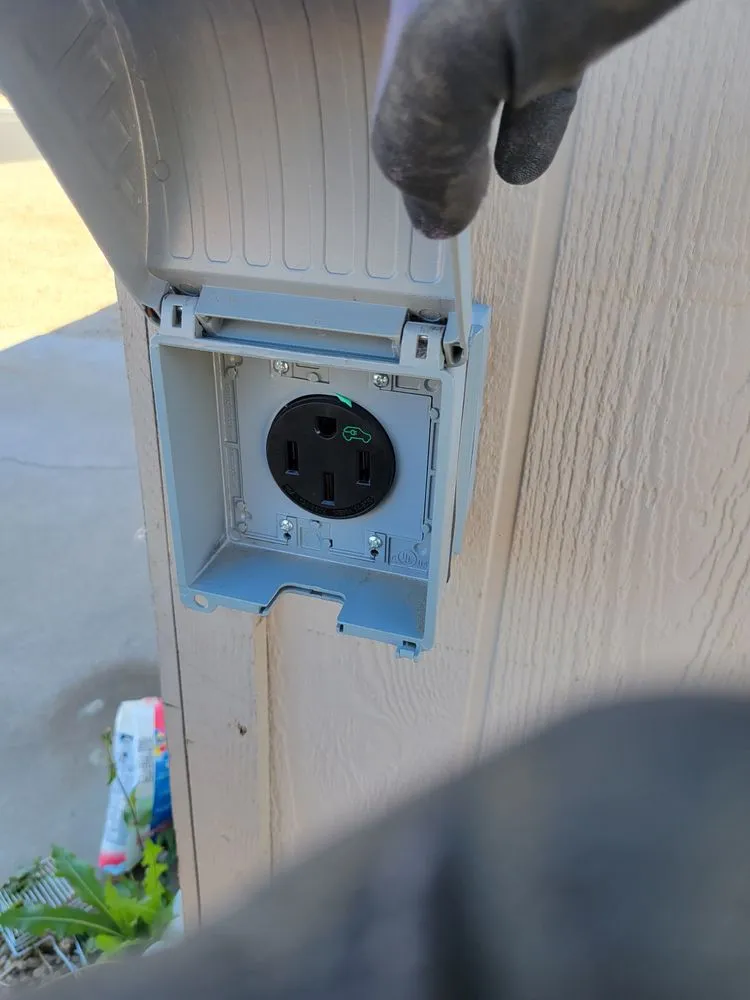 Slide of Valley Power & Lighting