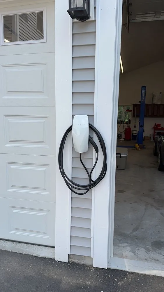 Slide of Valopes Electrical