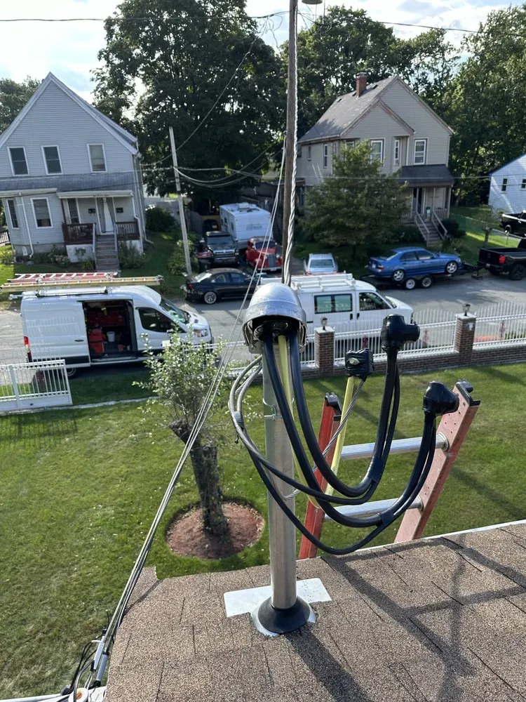 Licensed circuit breaker repair service in ,  - Valopes Electrical