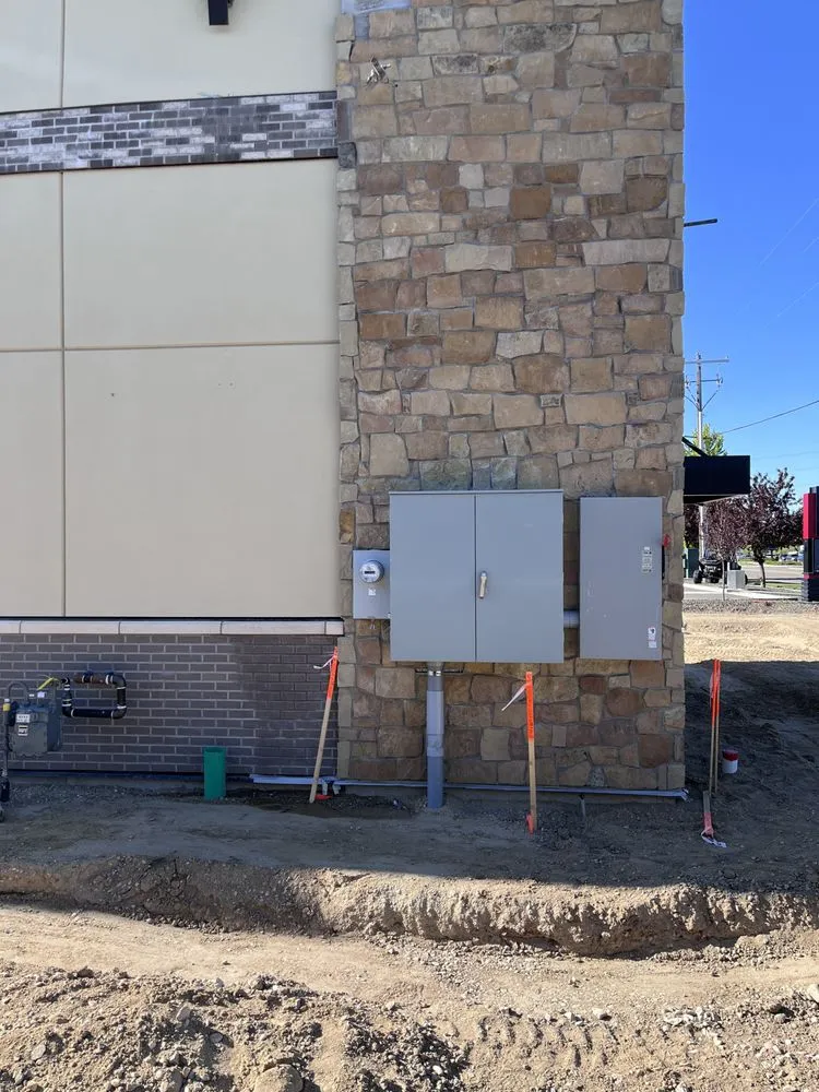 Slide of Valor Electric