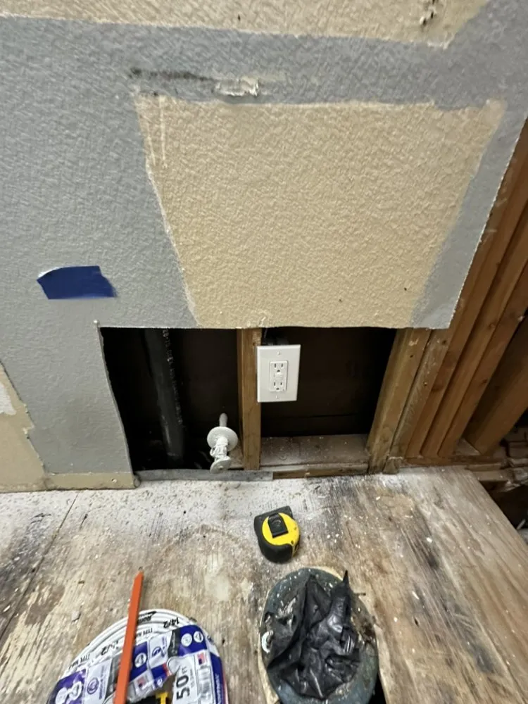 Slide of Valor Electric