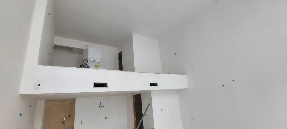 Certified electrician providing circuit breaker repair in Egg Harbor Township, NJ - Vanderhoff Construction