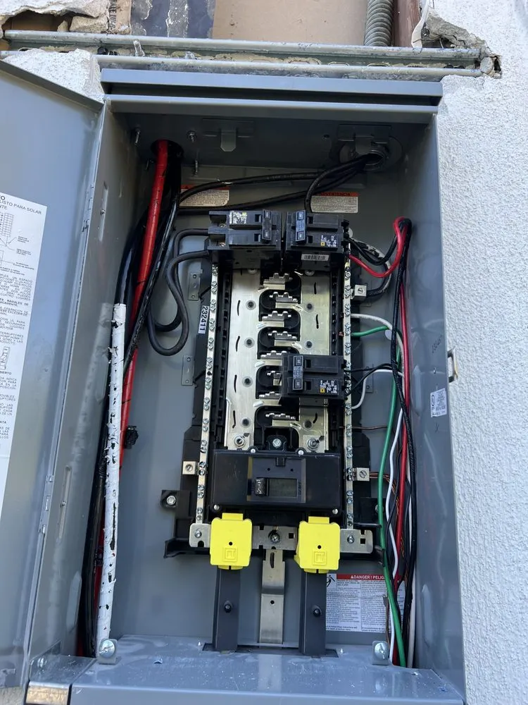 Slide of Vanegas Power Electrical