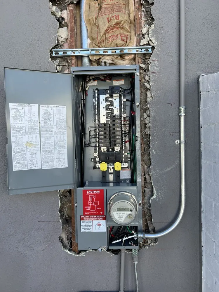 Slide of Vanegas Power Electrical