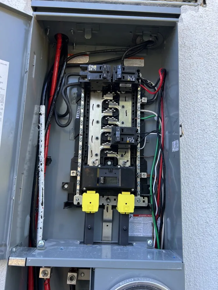 Slide of Vanegas Power Electrical