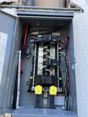 Vanegas Power Electrical Logo