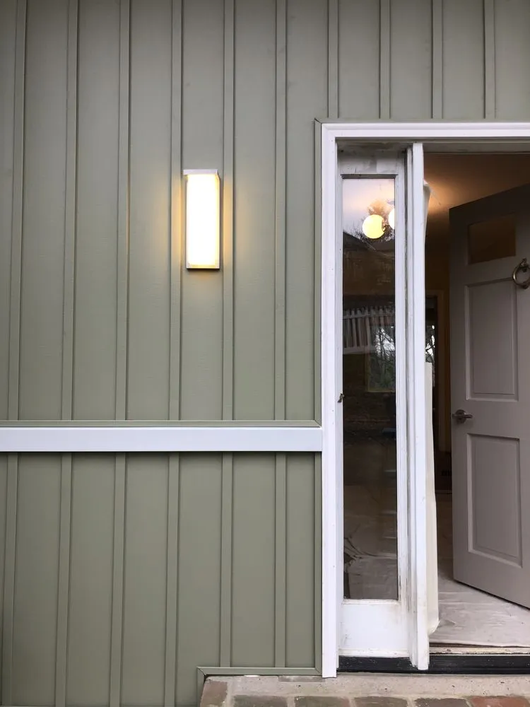 Slide of Vangas Electric