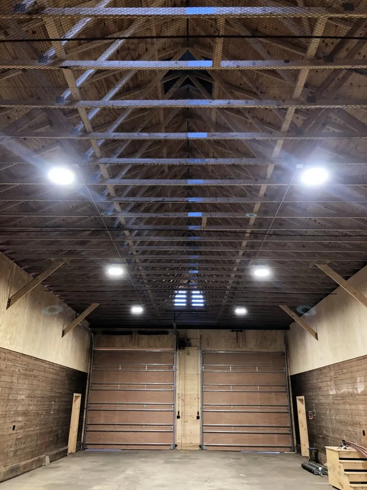 Slide of Vangas Electric