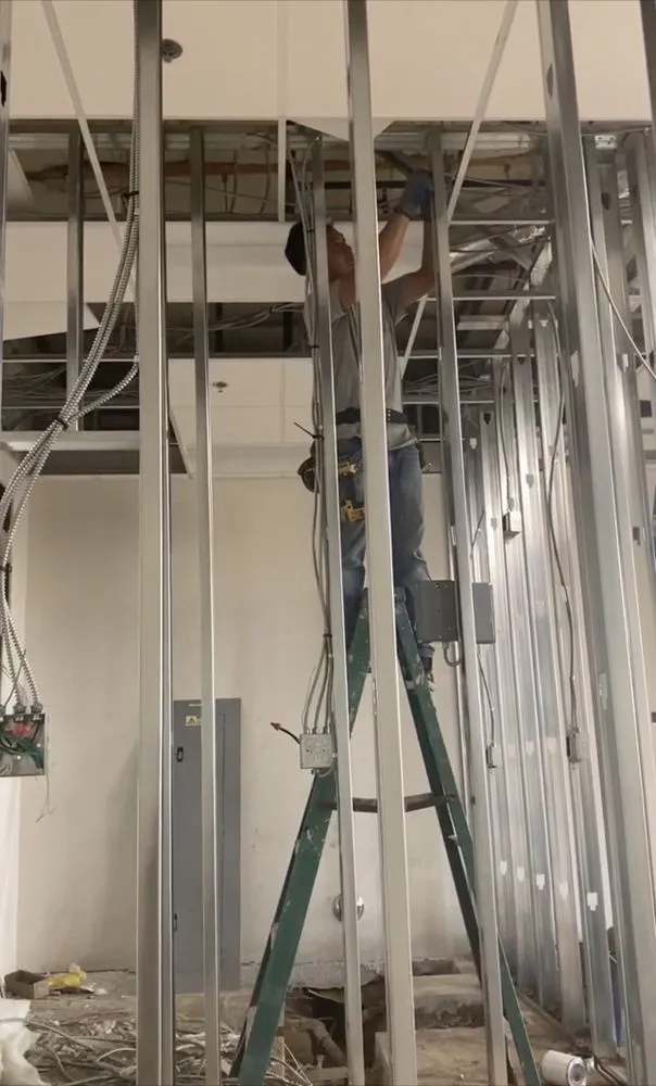 Professional electrical repair service in ,  - Vangela Construction