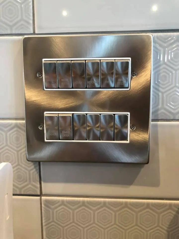 Slide of Vanity Emergency Electrician